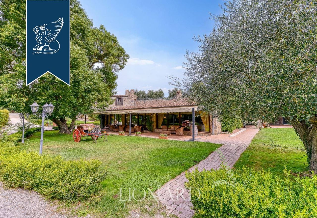 Villa a Benevento, Italia, 2 200 m² - foto 5