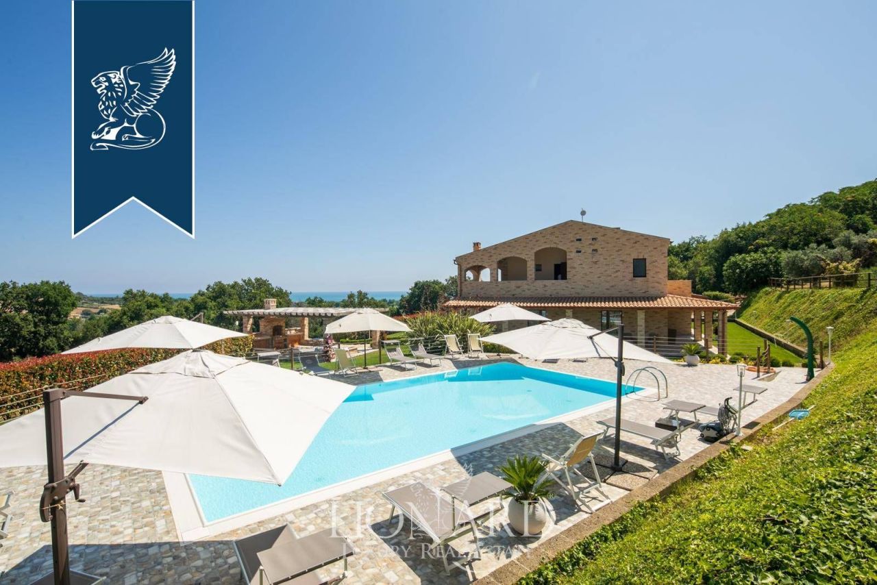 Farm in Ascoli Piceno, Italien, 400 m² - Foto 5