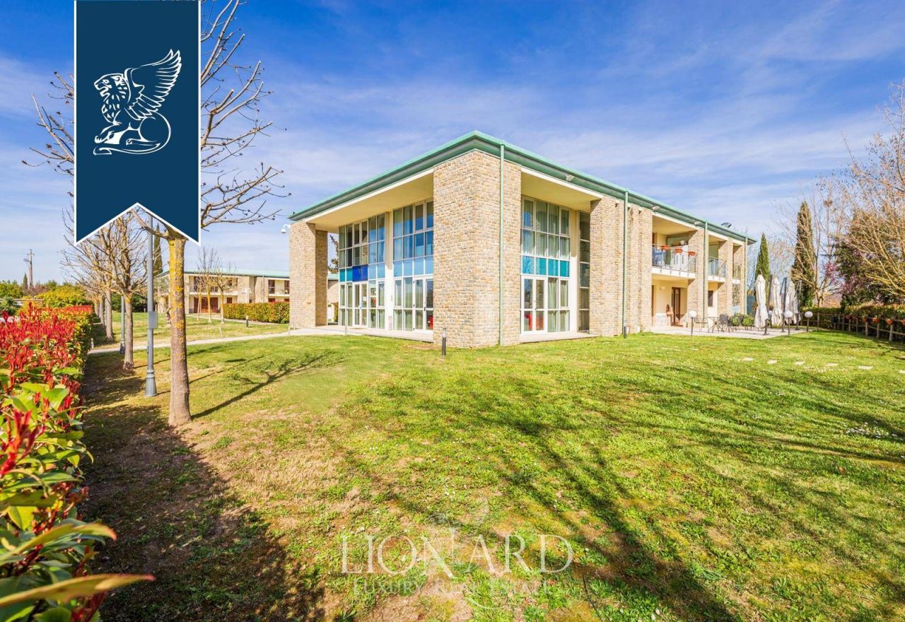 Hotel en Florencia, Italia, 4 775 m² - imagen 5