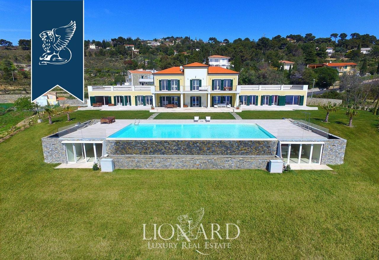 Villa à Imperia, Italie, 800 m² - image 5