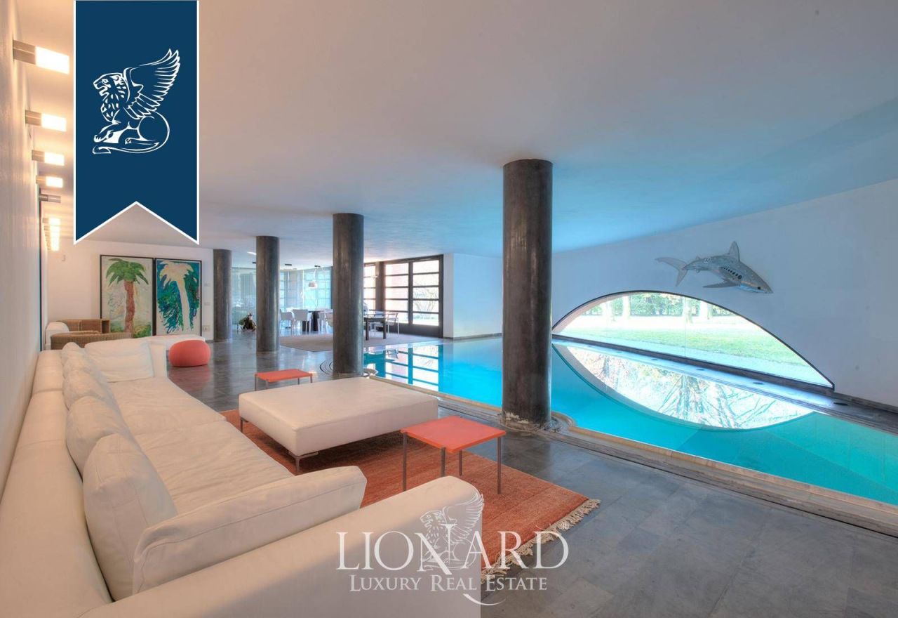 Villa en Monza, Italia, 1 000 m² - imagen 5