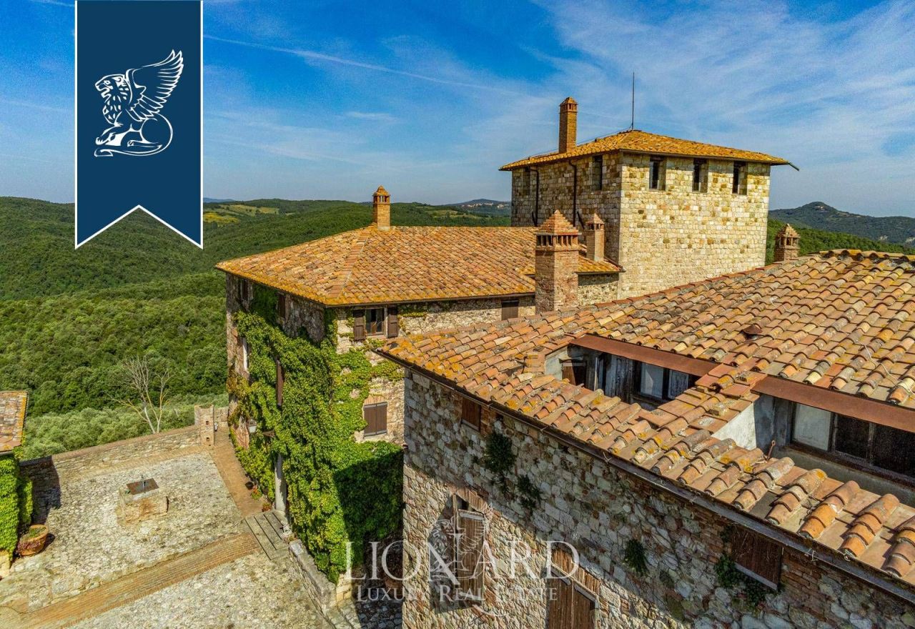 Castillo en Orbetello, Italia, 3 000 m² - imagen 5