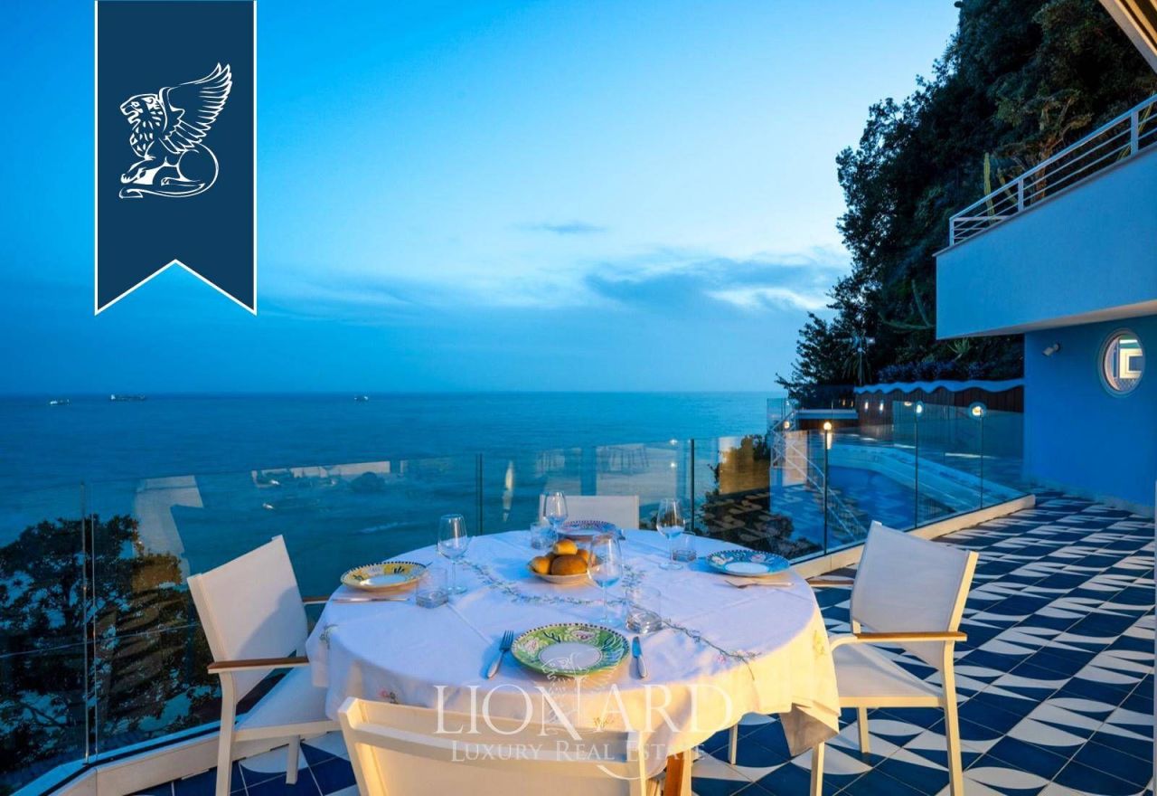 Villa en Salerno, Italia, 180 m² - imagen 5