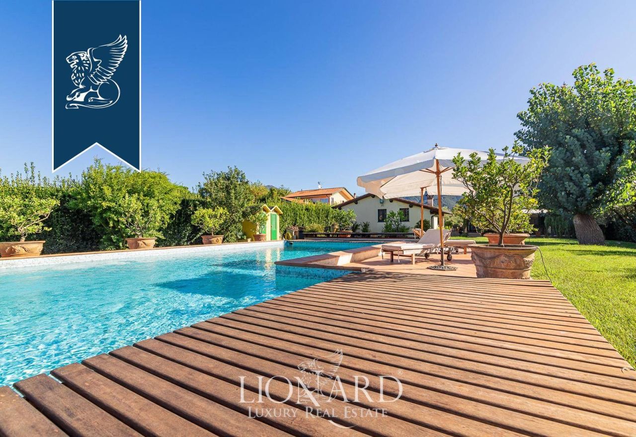 Villa a Massarosa, Italia, 478 m² - foto 5