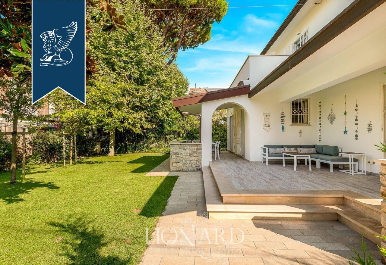 Villa in Forte dei Marmi, Italien, 254 m² - Foto 5