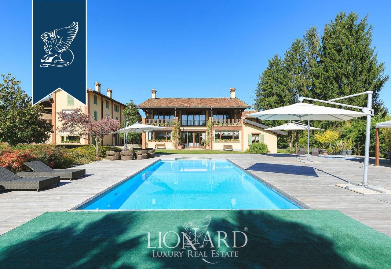 Villa a Tradate, Italia, 3 200 m² - foto 5