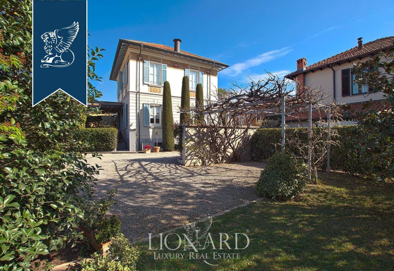 Villa à Milan, Italie, 300 m² - image 5