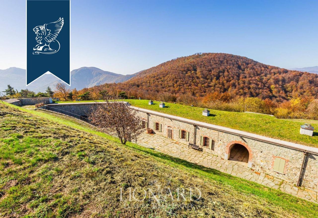 Castello a Savona, Italia, 1 251 m² - foto 5