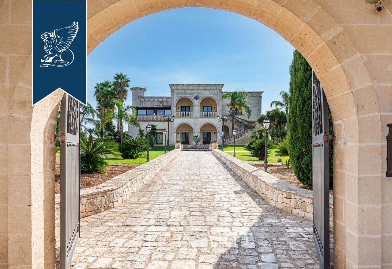 Villa a Taranto, Italia, 1 000 m² - foto 5