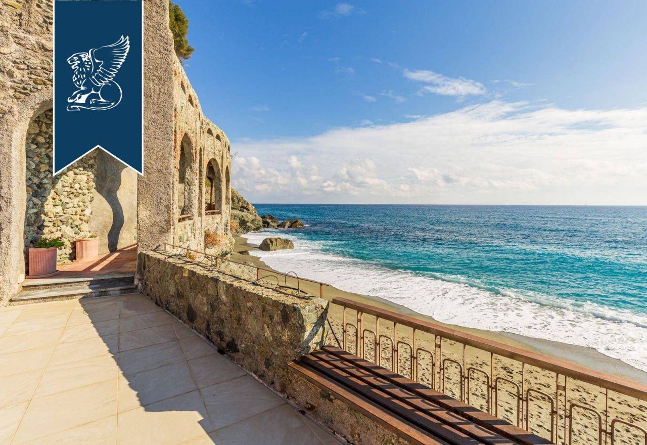 Villa a Savona, Italia, 600 m² - foto 5