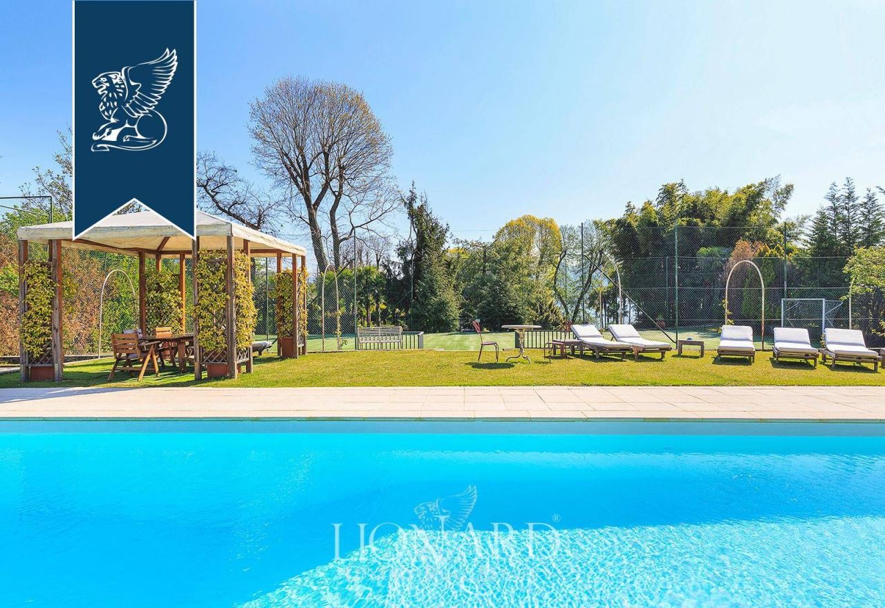 Villa in Baveno, Italy, 1 300 m² - picture 5