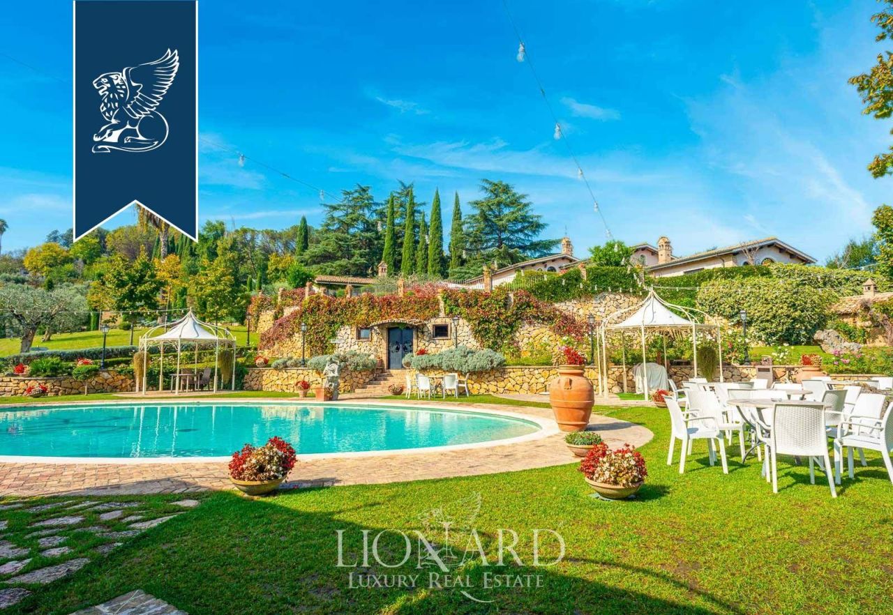 Villa in Rom, Italien, 1 100 m² - Foto 5