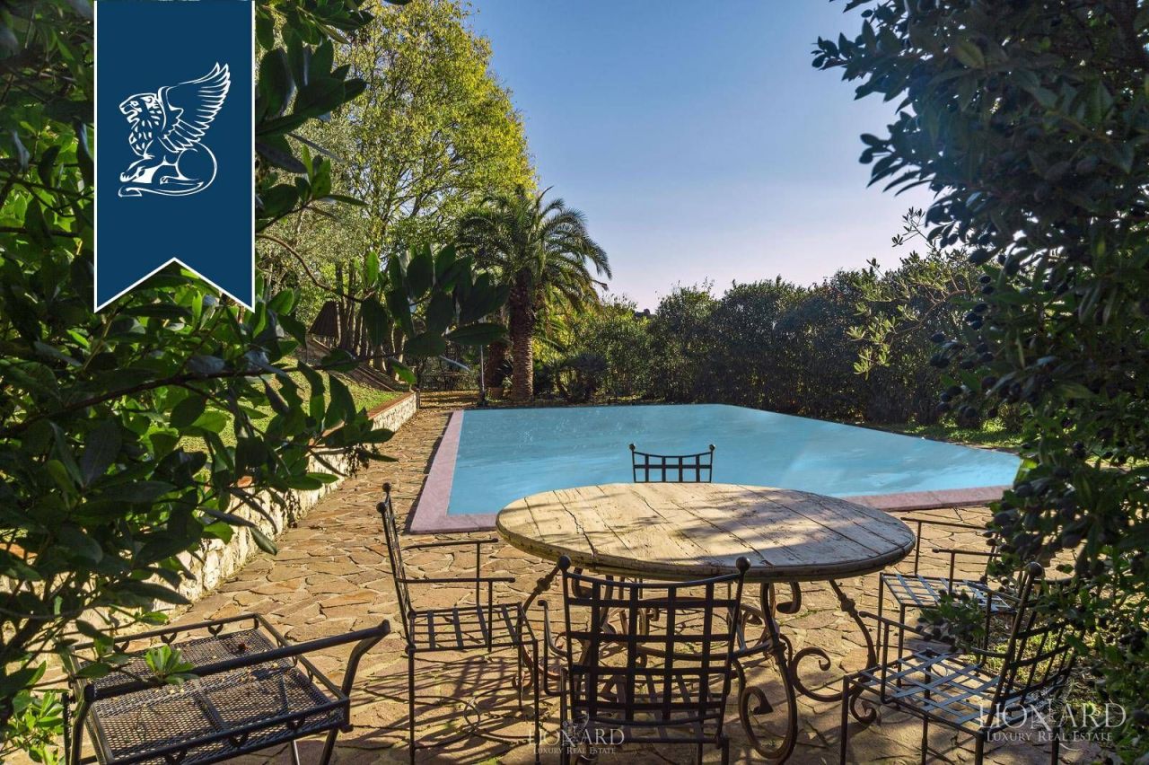 Villa a Pistoia, Italia, 1 000 m² - foto 4