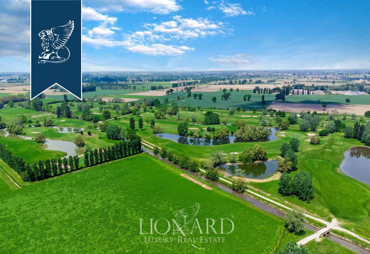 Villa in Cremona, Italy, 19 000 m² - picture 4