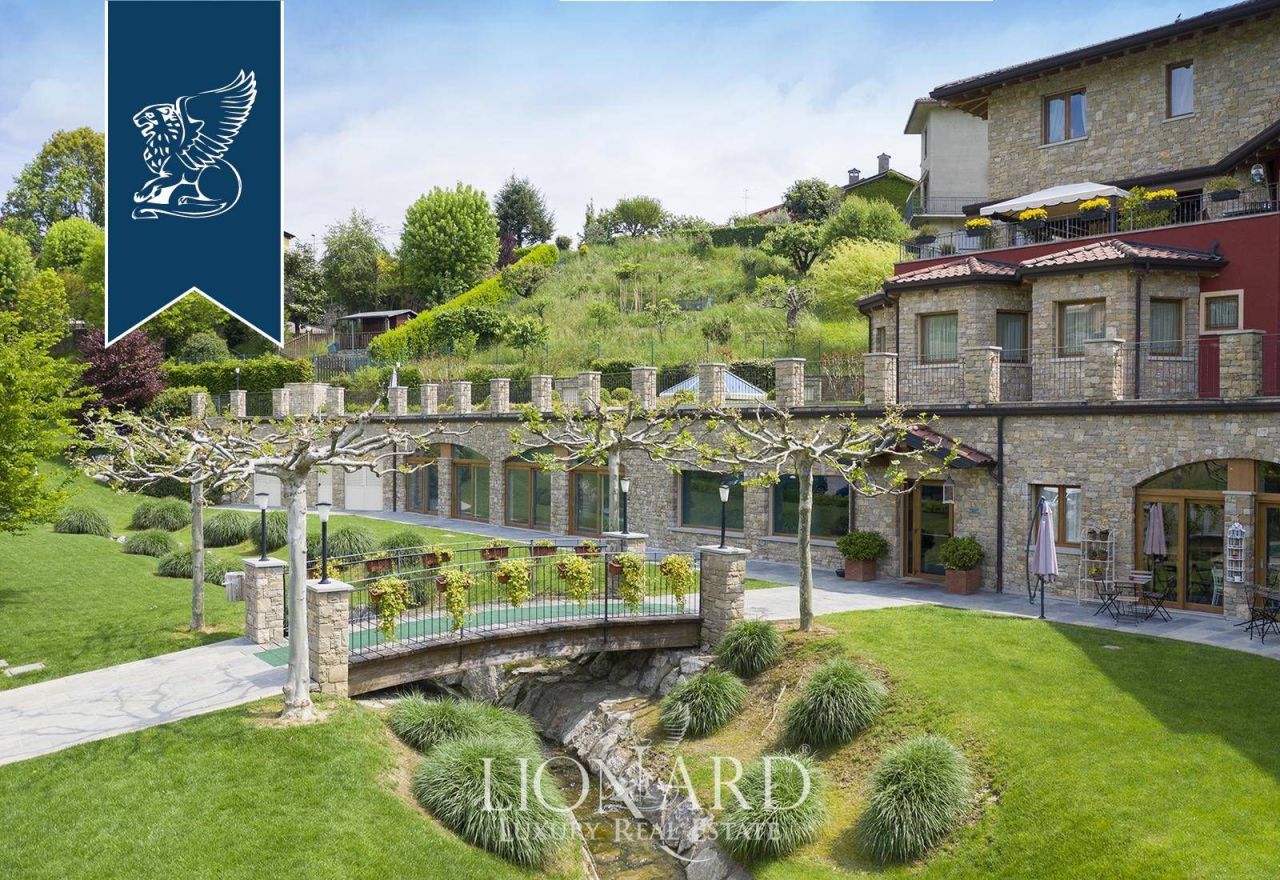 Haus in Bergamo, Italien, 2 400 m² - Foto 4