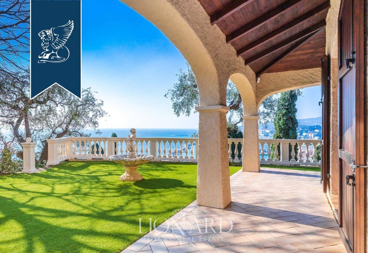 Villa à Imperia, Italie, 360 m² - image 4