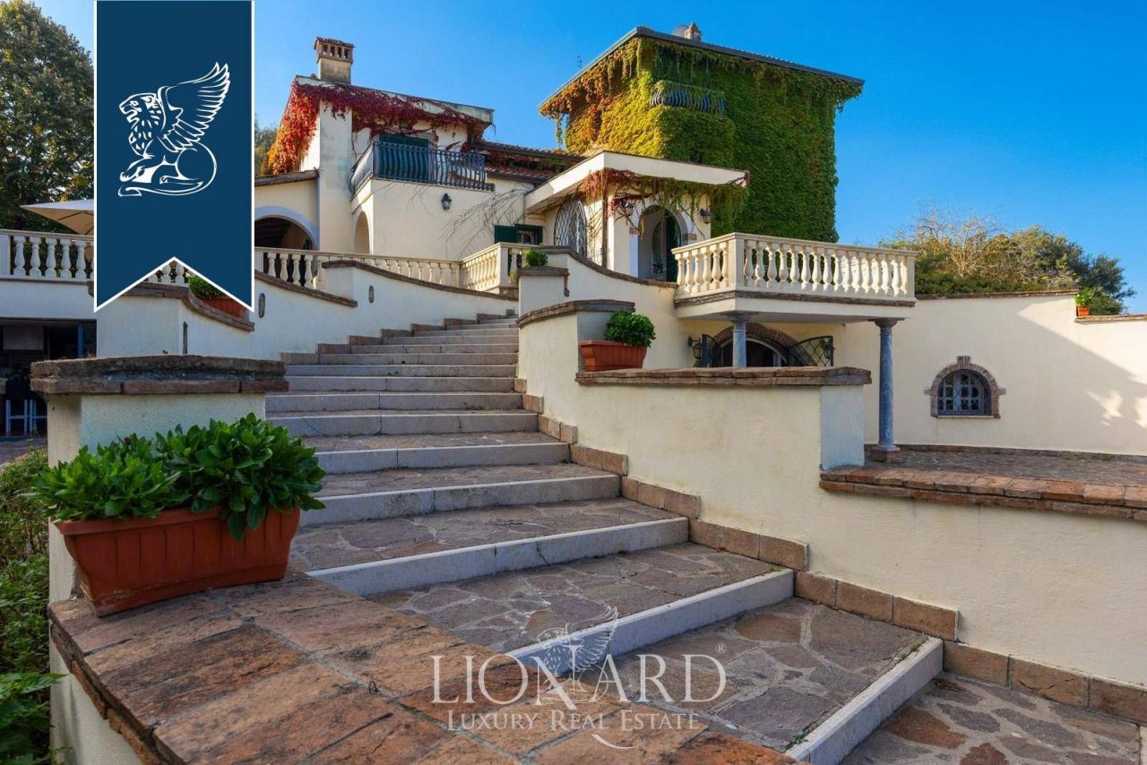 Villa in Rome, Italy, 840 m² - picture 4