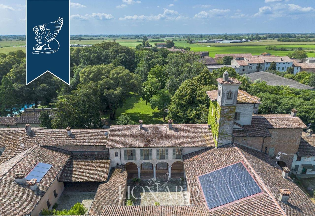 Villa in Cremona, Italien, 1 400 m² - Foto 4
