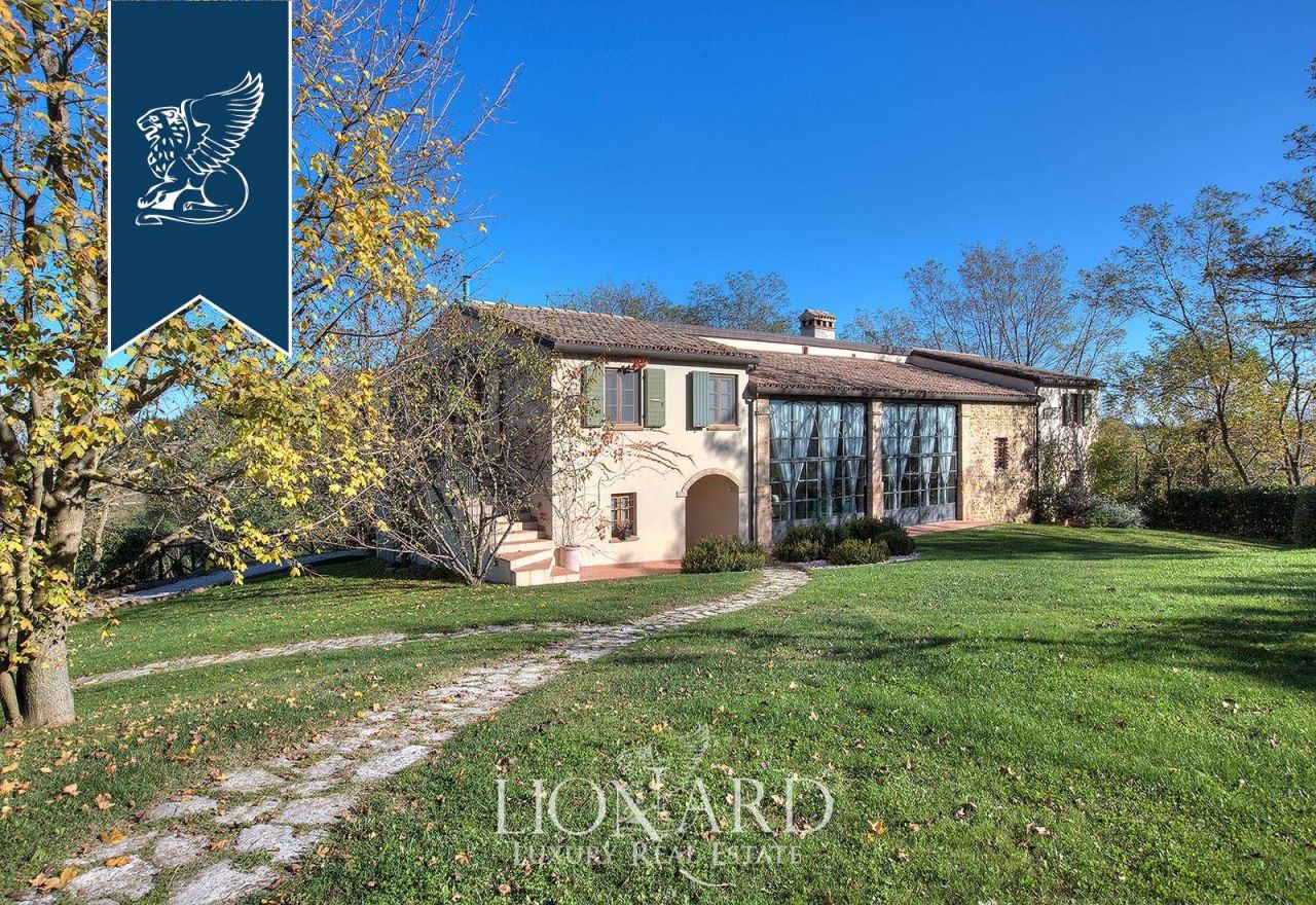 Villa en Forli-Cesena, Italia, 700 m² - imagen 4