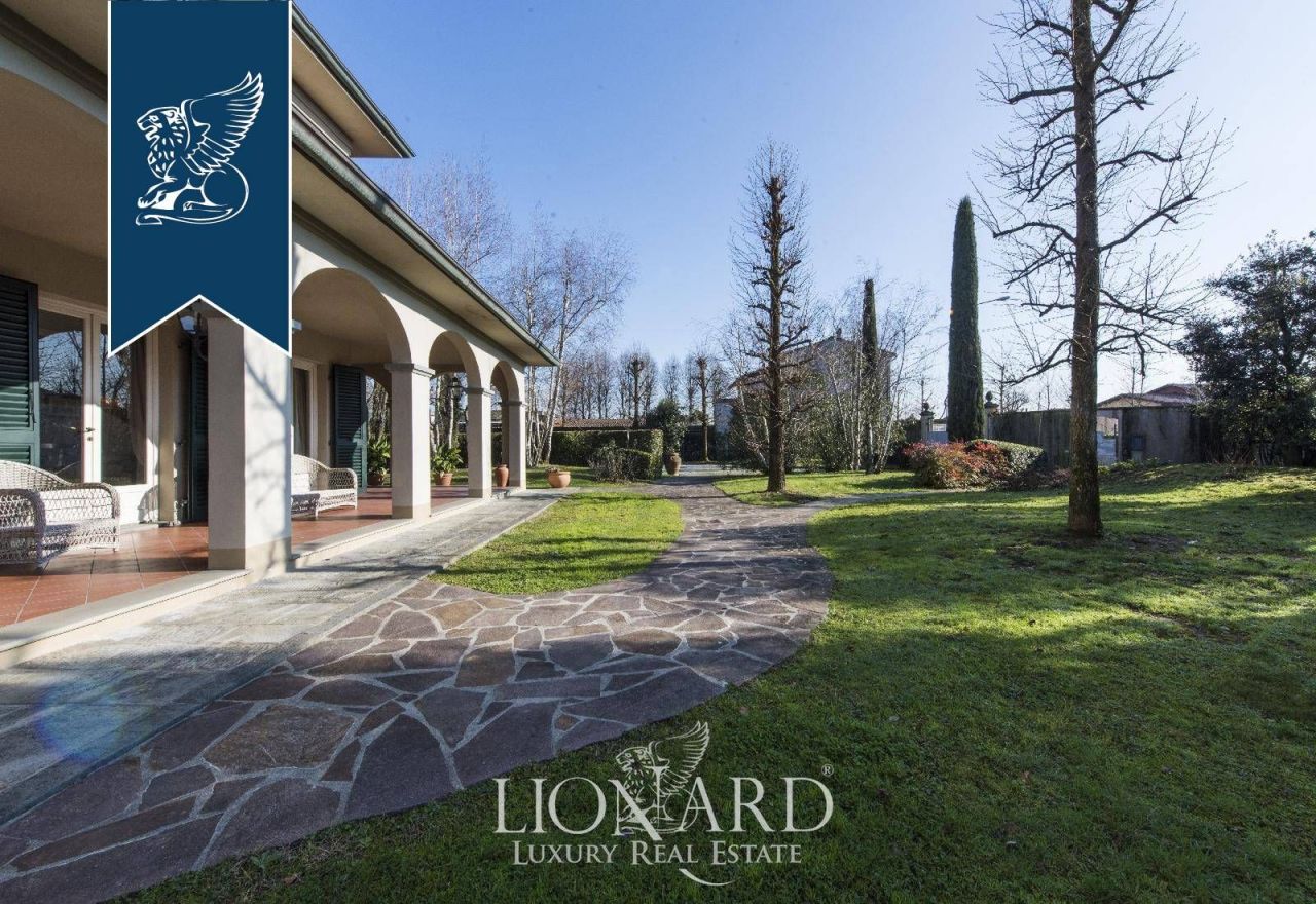 Villa en Capannori, Italia, 400 m² - imagen 4