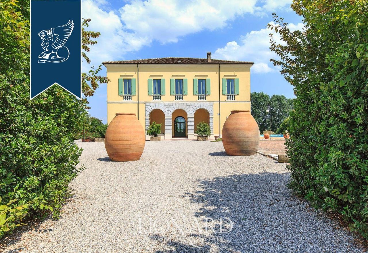 Villa in Goito, Italien, 1 500 m² - Foto 4