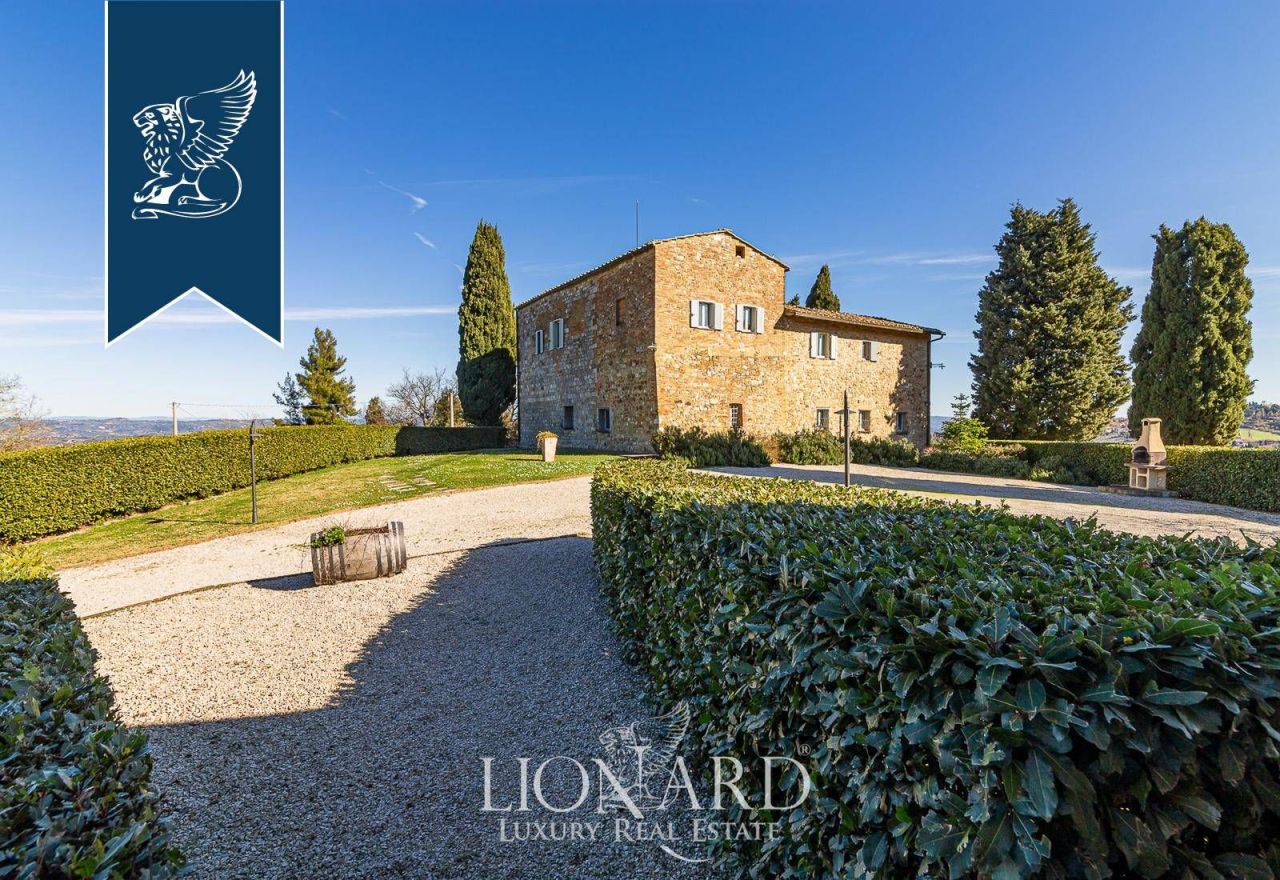 Farm in San Gimignano, Italy, 649 m² - picture 4