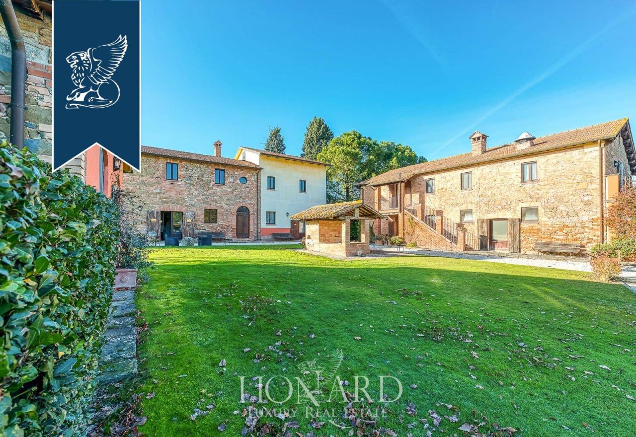 Farm in Bettona, Italy, 1 900 m² - picture 5