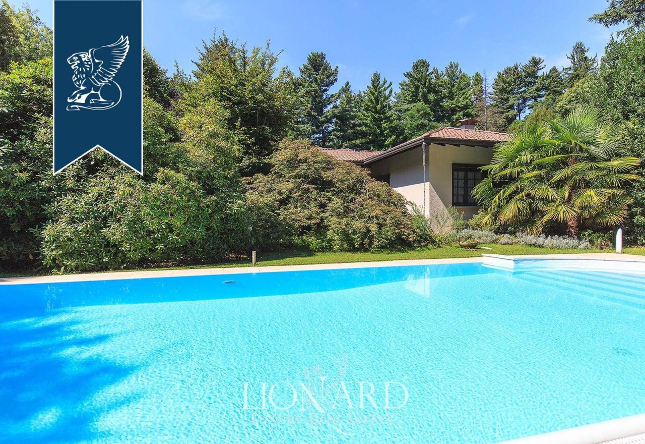 Villa a Varese, Italia, 330 m² - foto 6