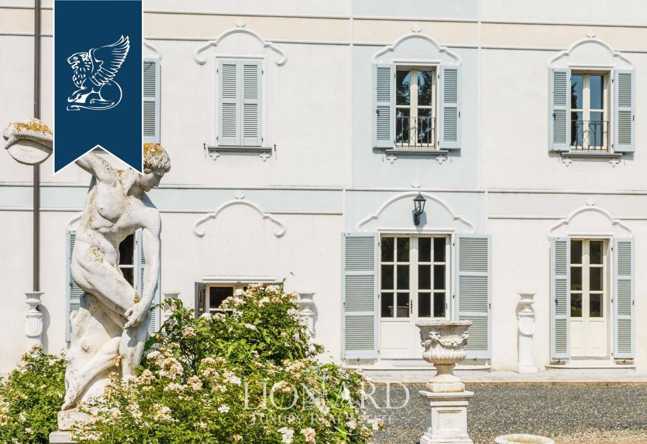 Villa in Reggio Emilia, Italy, 800 m² - picture 6