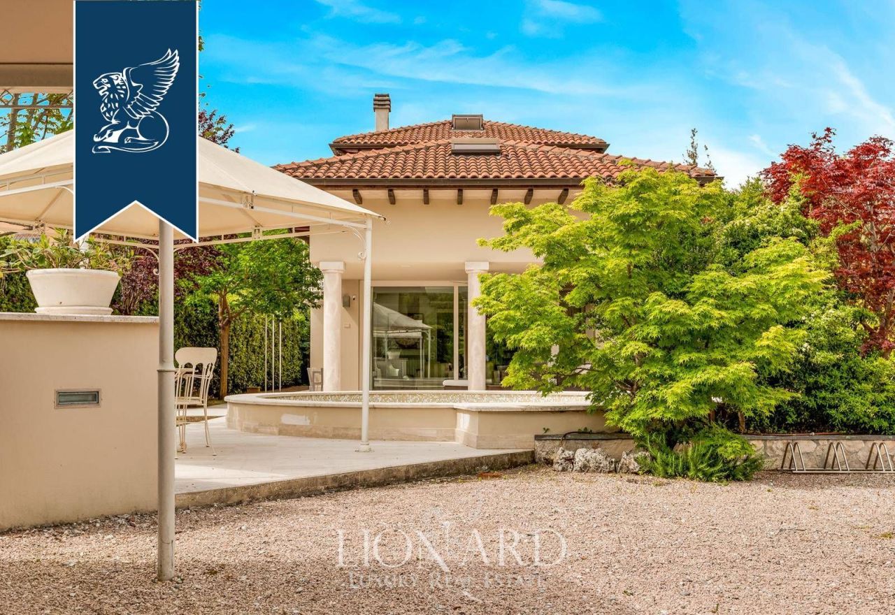 Villa à Forte dei Marmi, Italie, 300 m² - image 6