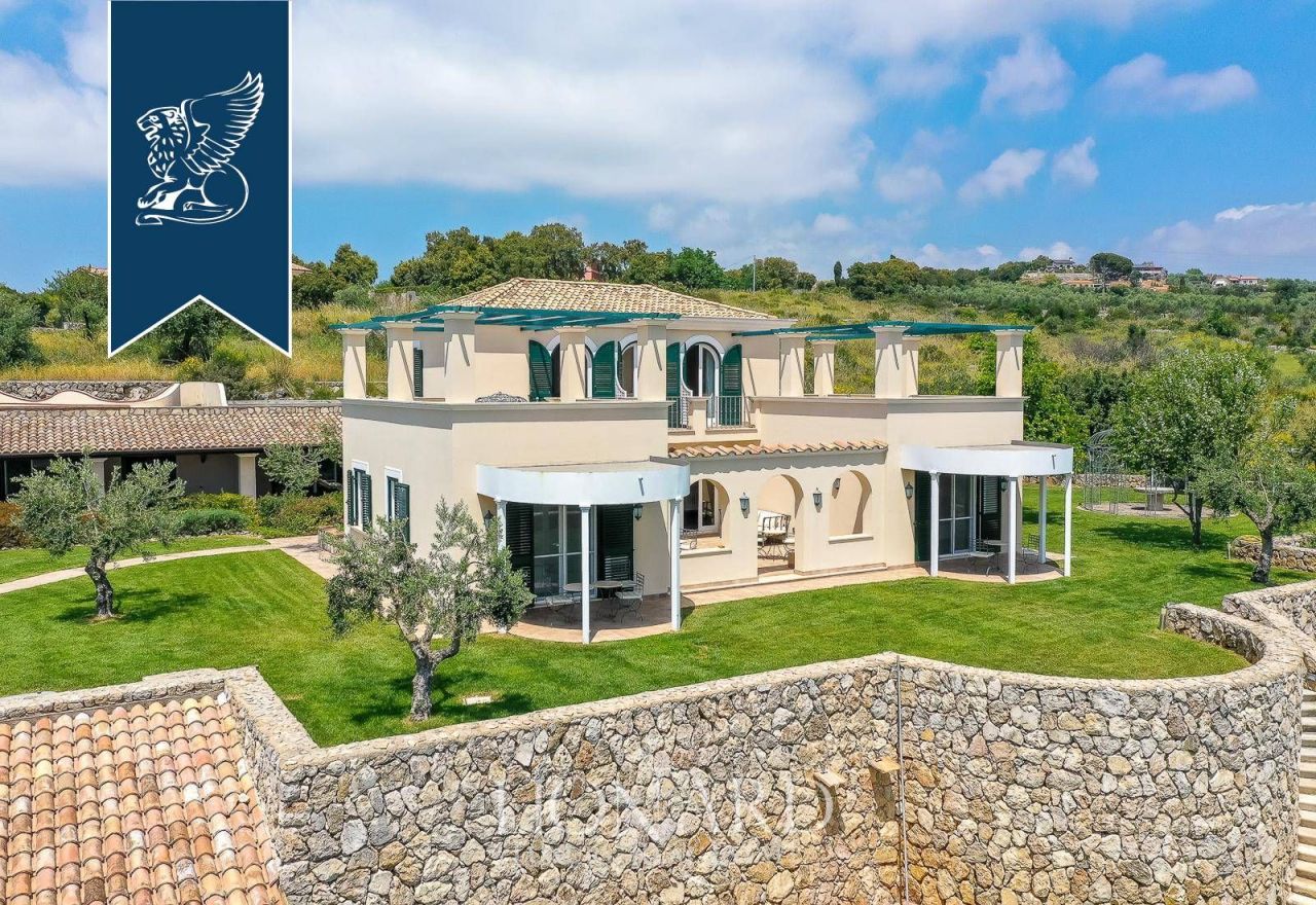 Casa a Latina, Italia, 400 m² - foto 6