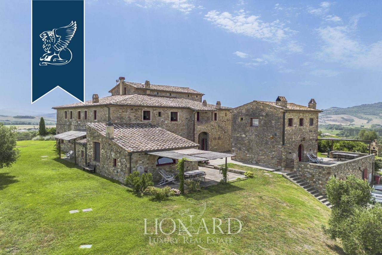 Farm in Montecatini Val di Cecina, Italy, 1 000 m² - picture 6