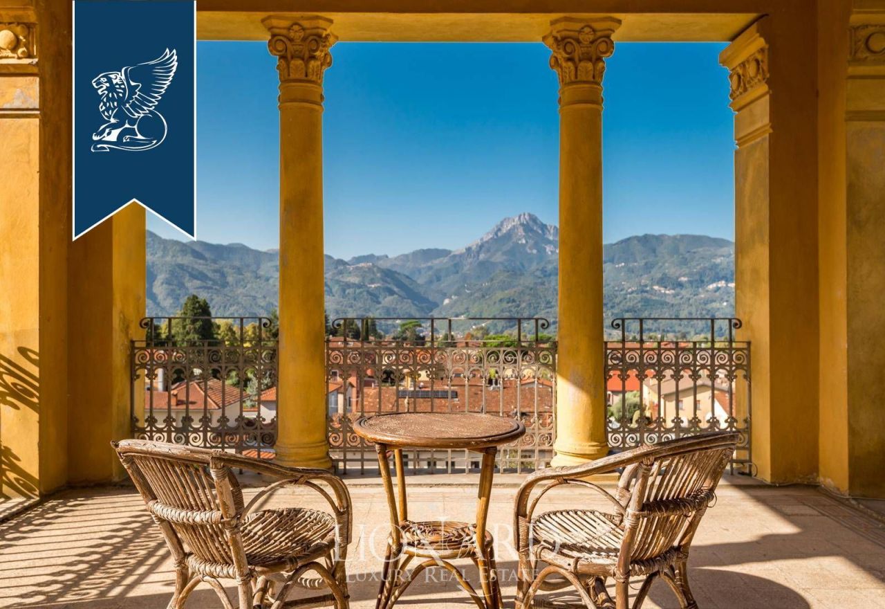 Hotel in Barga, Italy, 1 100 m² - picture 6