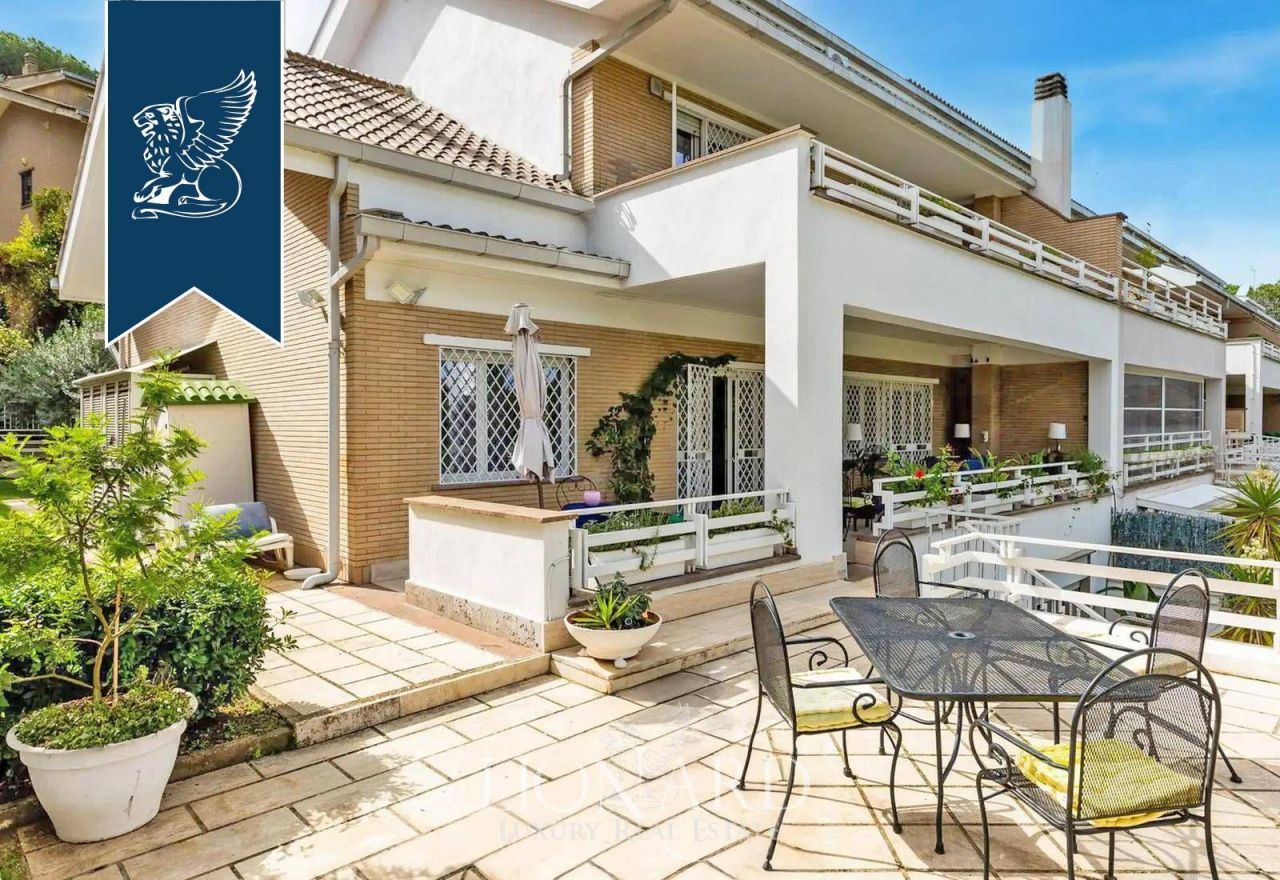 Villa in Rome, Italy, 330 m² - picture 6