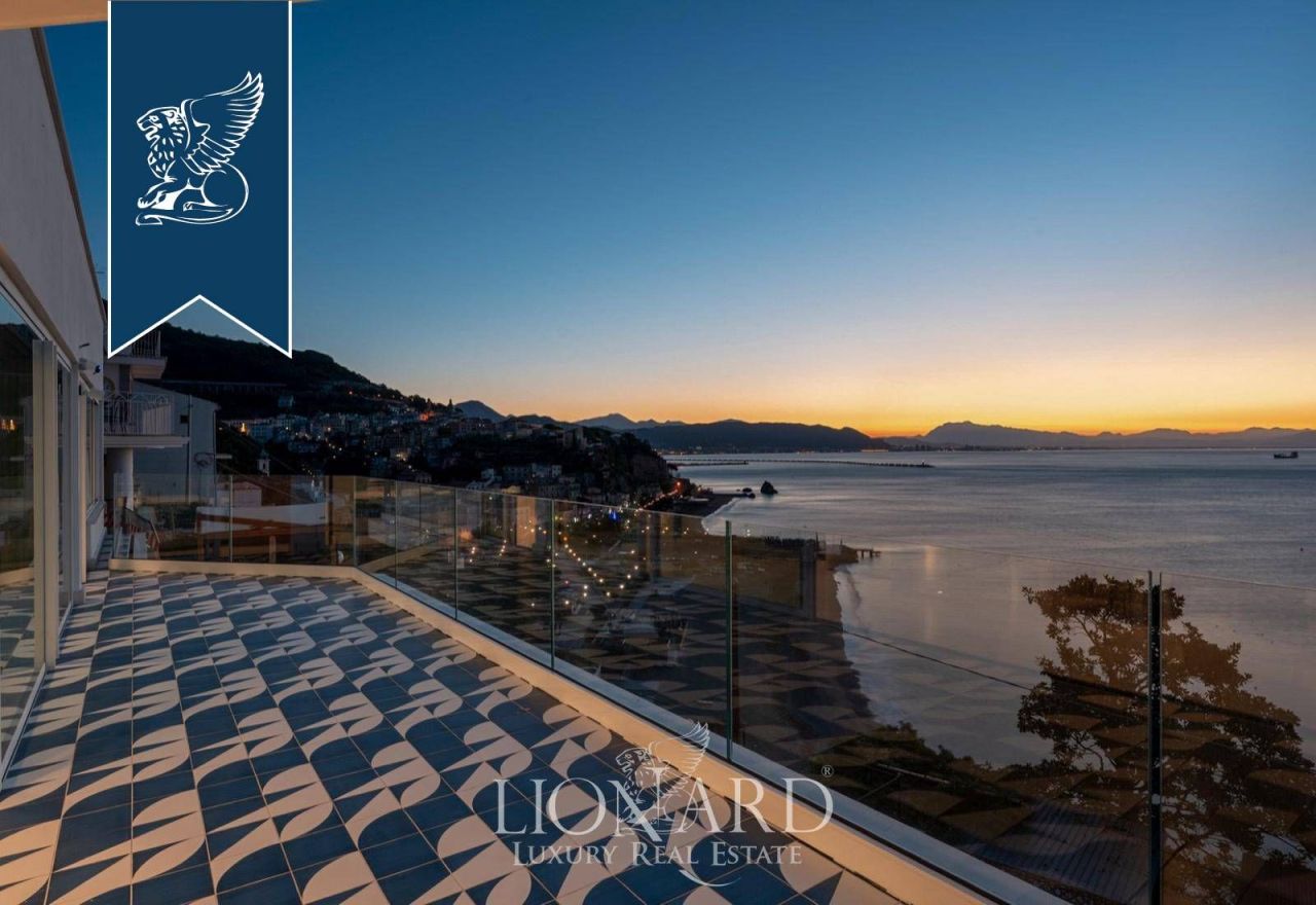 Villa en Salerno, Italia, 180 m² - imagen 6