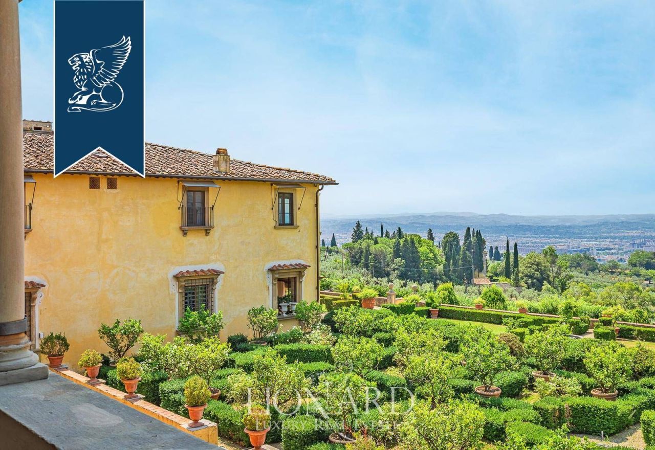 Villa a Firenze, Italia, 1 300 m² - foto 6