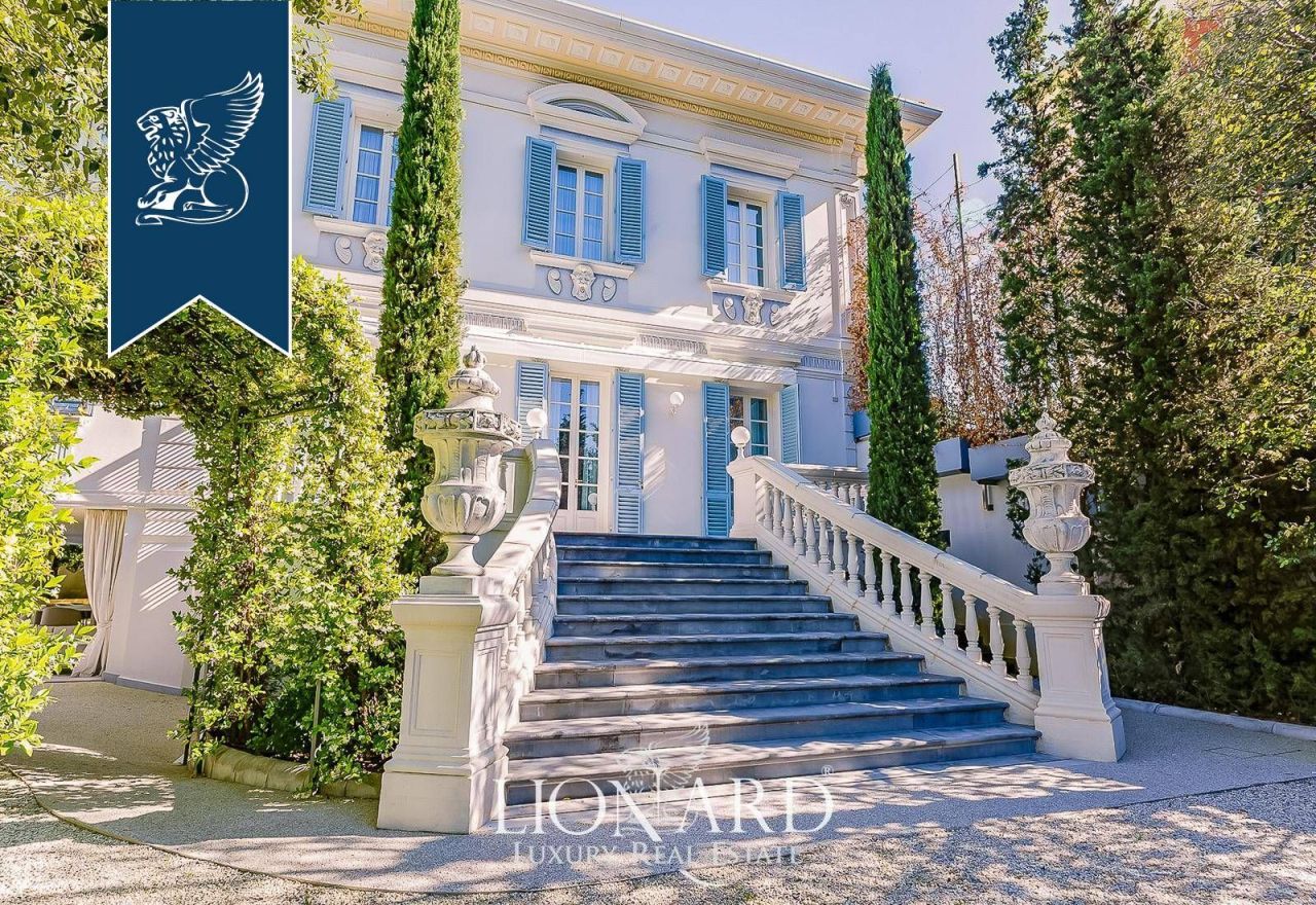 Villa à Florence, Italie, 750 m² - image 6