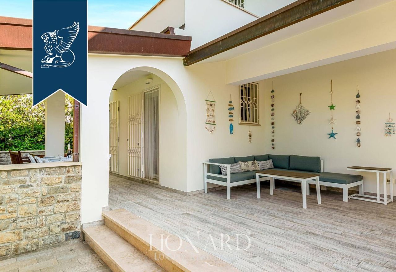 Villa in Forte dei Marmi, Italien, 254 m² - Foto 6