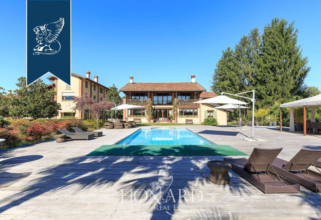 Villa a Tradate, Italia, 3 200 m² - foto 6