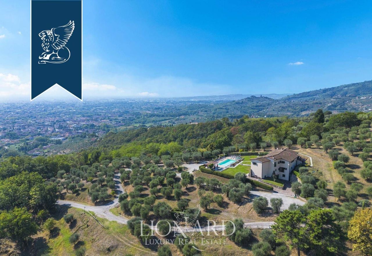 Villa in Pistoia, Italy, 600 m² - picture 6