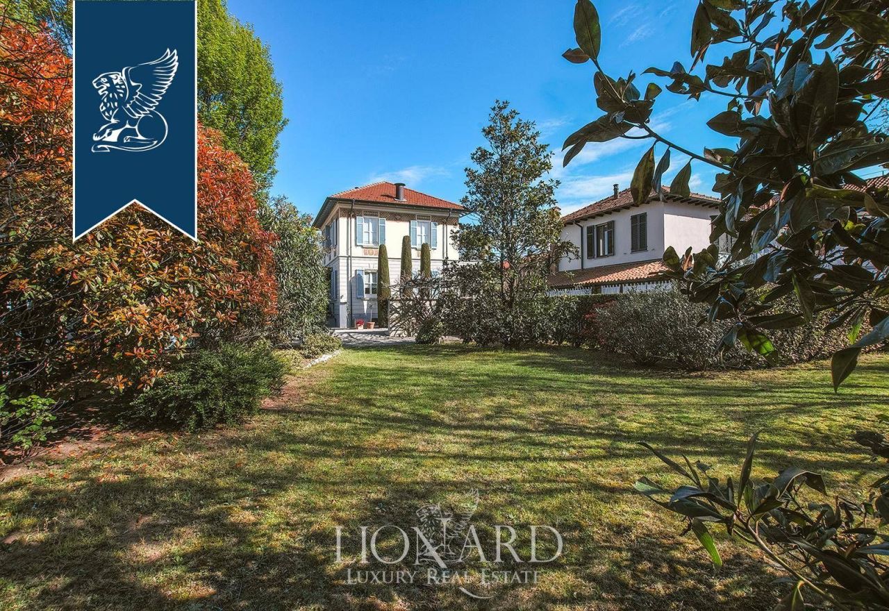 Villa à Milan, Italie, 300 m² - image 6