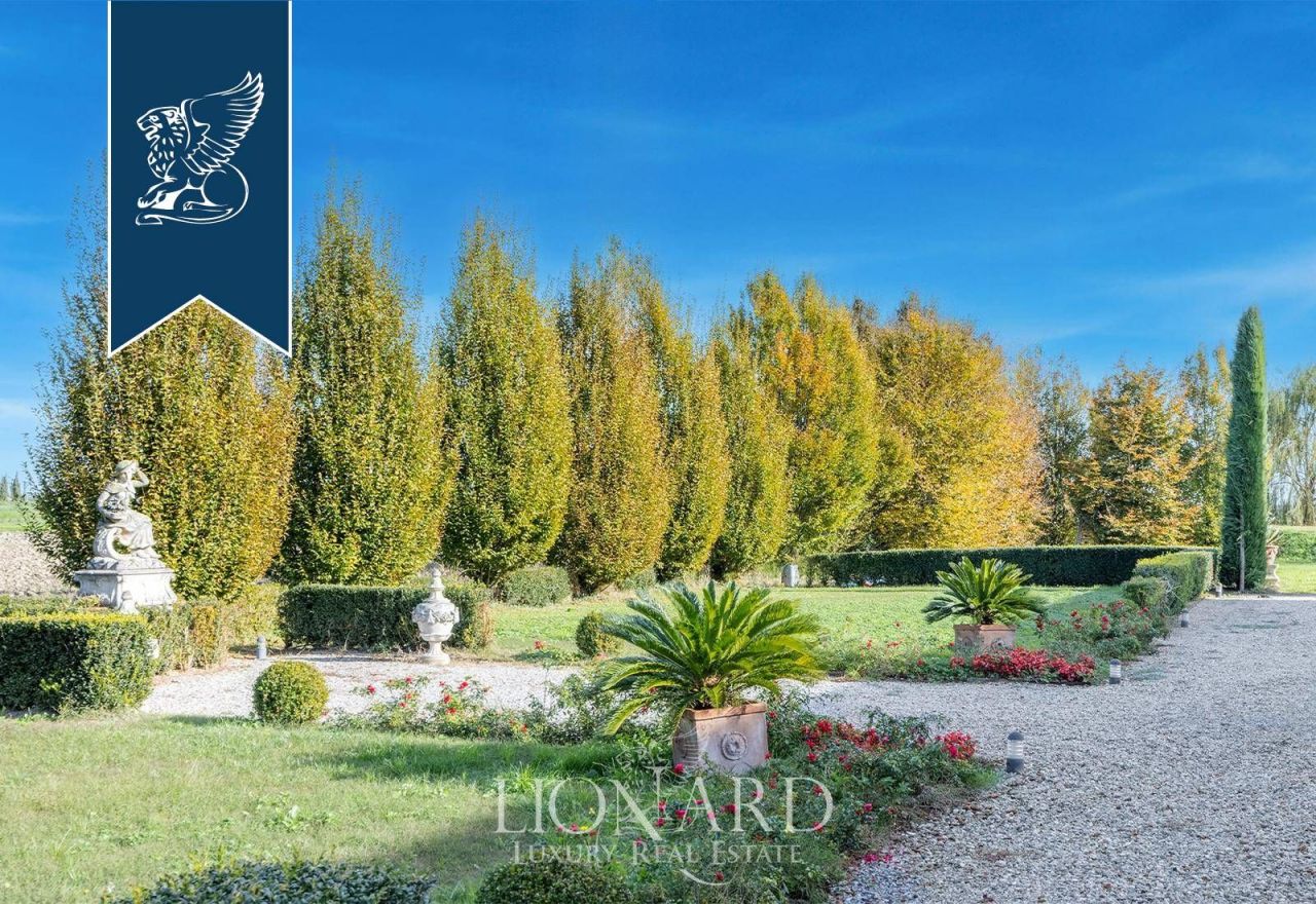 Granja en Rovigo, Italia, 800 m² - imagen 6