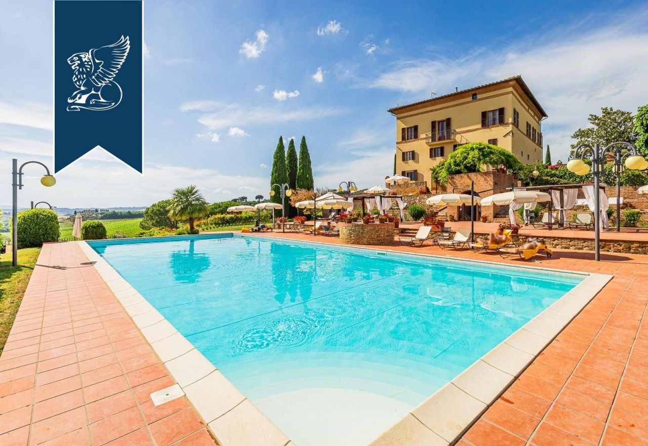 Haus in Siena, Italien, 4 300 m² - Foto 6