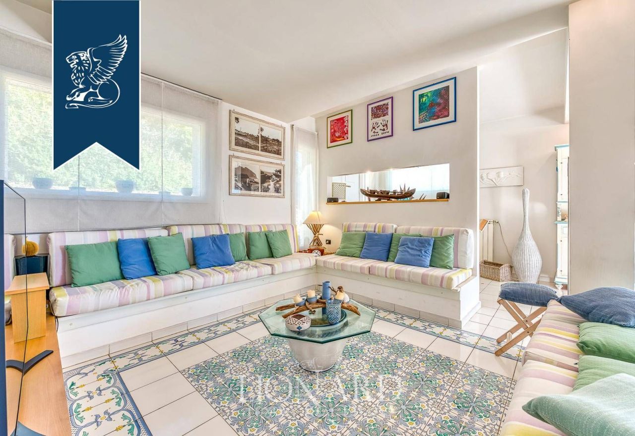 Villa en Sabaudia, Italia, 400 m² - imagen 6