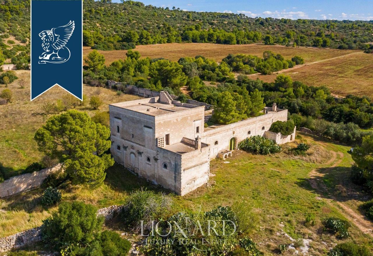Ferme à Tarente, Italie, 1 200 m² - image 6