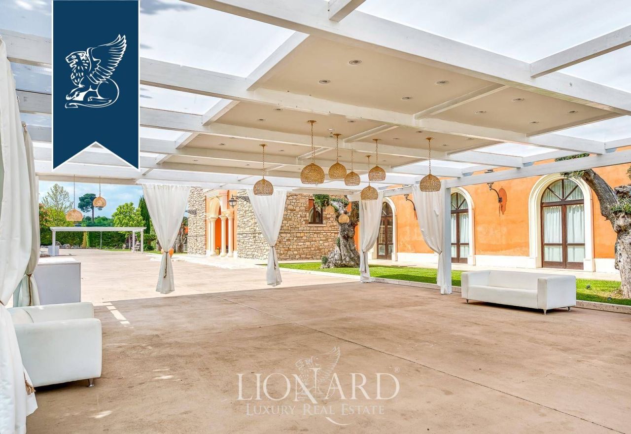 Castle in Avellino, Italy, 6 000 m² - picture 6