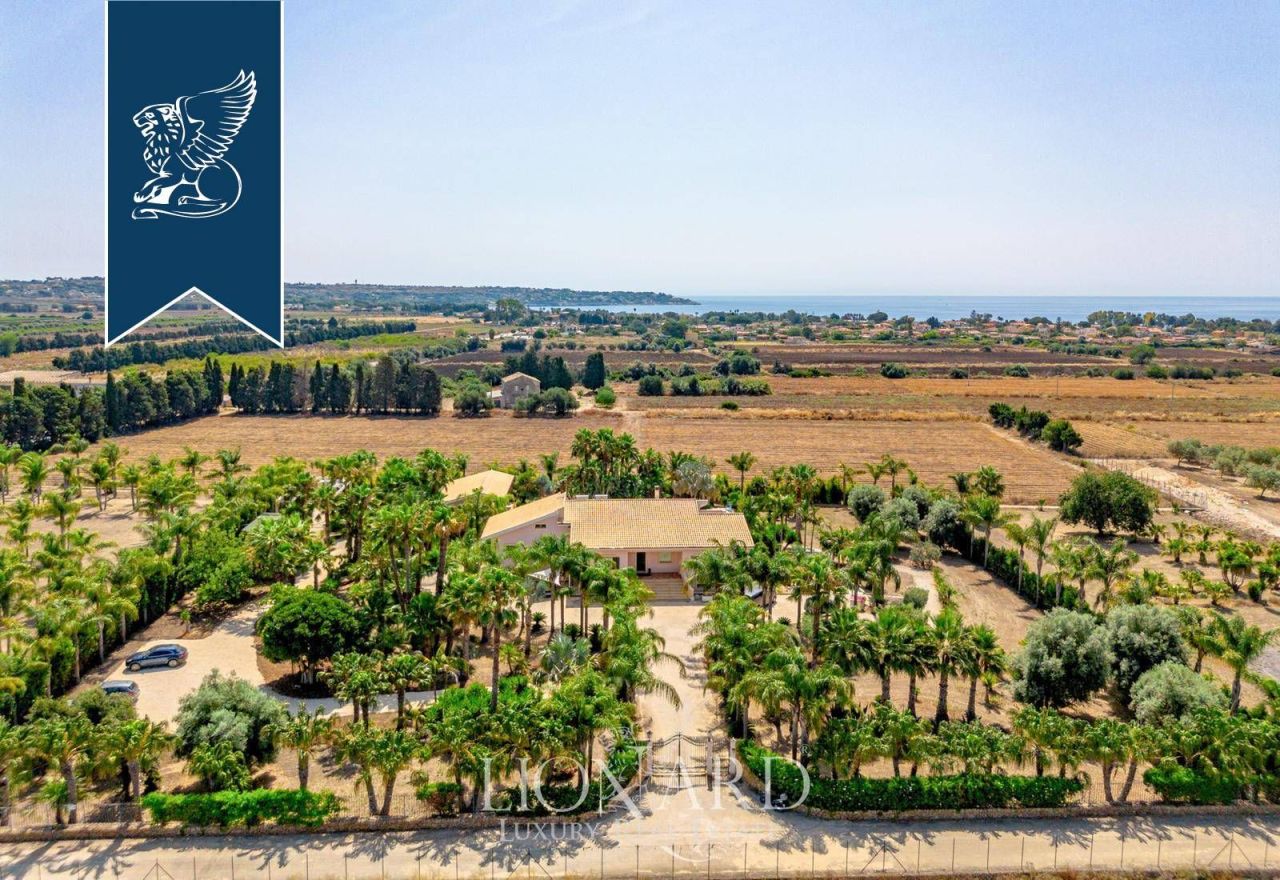 Villa en Siracusa, Italia, 880 m² - imagen 5