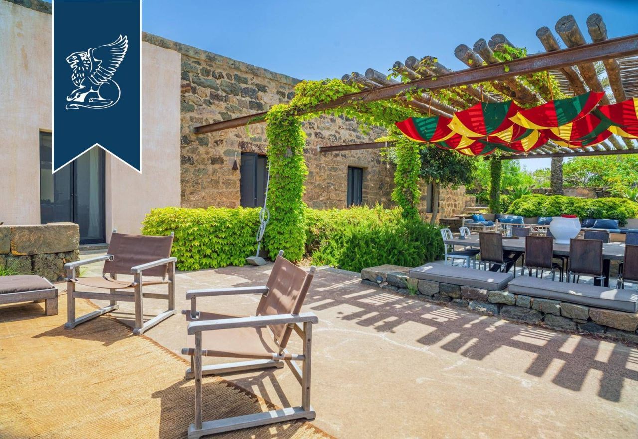 Villa à Pantelleria, Italie, 400 m² - image 5