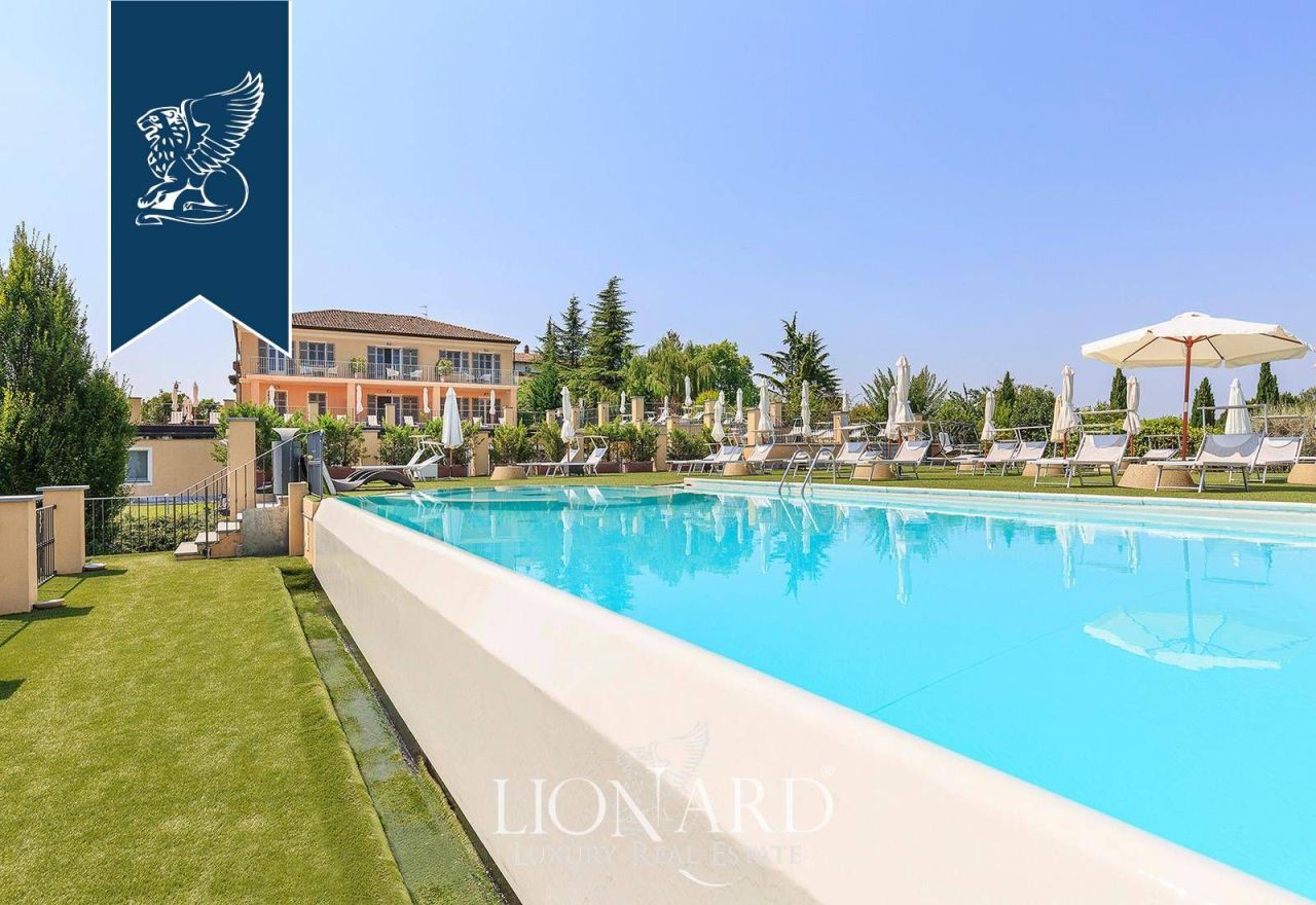 Casa en Alessandria, Italia, 5 700 m² - imagen 5