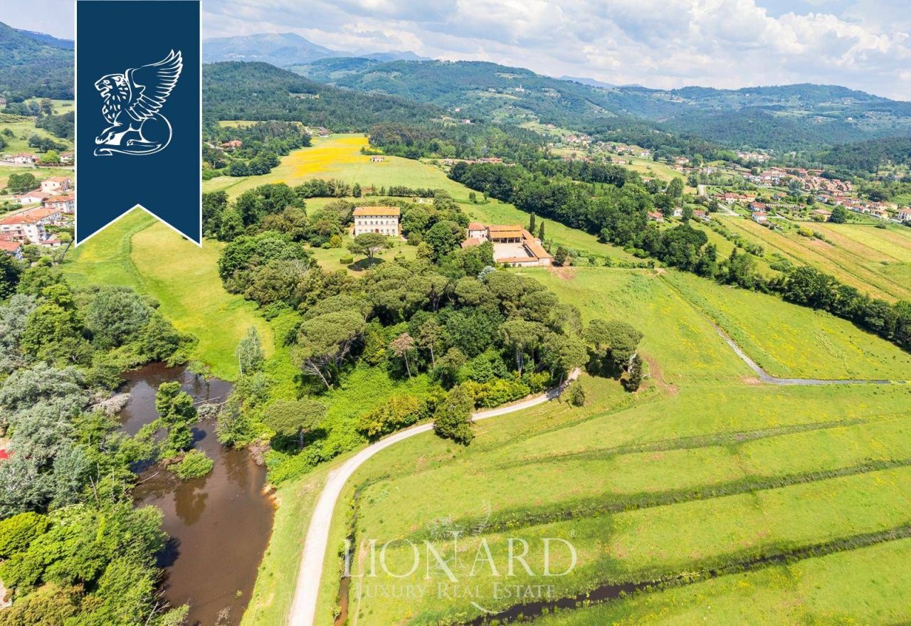 Farm in Lucca, Italy, 4 000 m² - picture 5